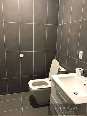 Rented by BRICK & GALO REALTY CORP | media 26