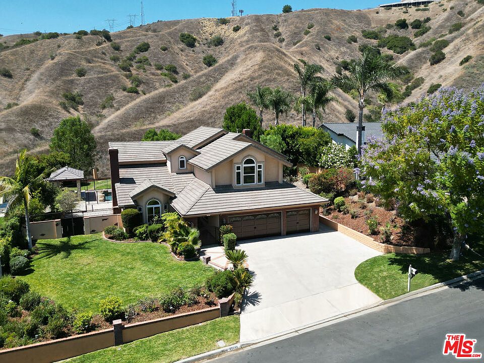1st image of 22285 Rolling Hills Ln