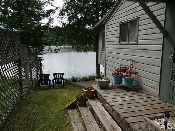 4th image of 1574 Hemlocks Ln