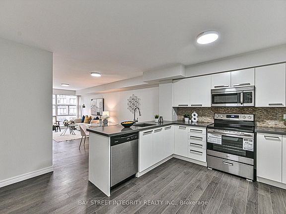 3rd image of 11 Saint Joseph St #602