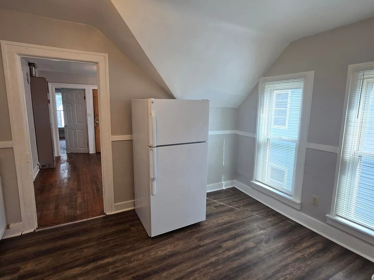 919 Davis Ave NW #2 — Photo 3