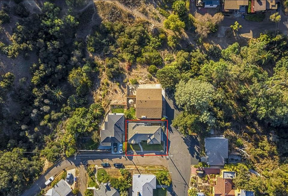 1st image of 2740 Nutmeg Pl