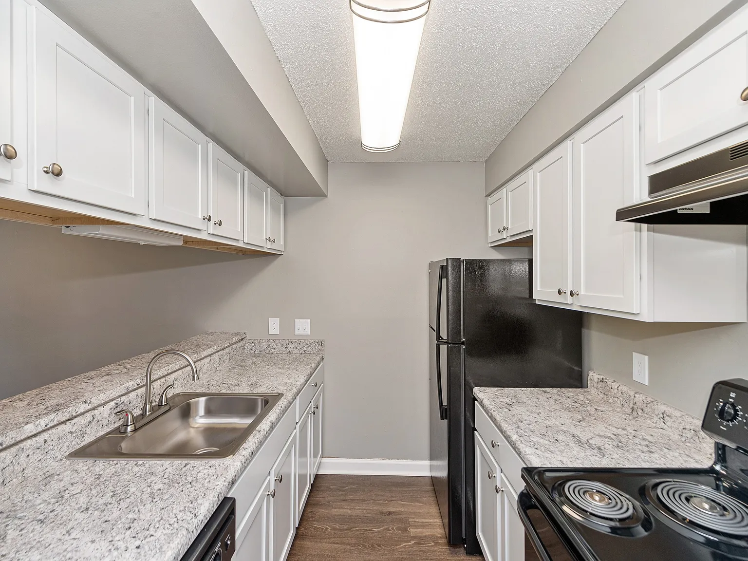 Pebble Point Apartments — Photo 2