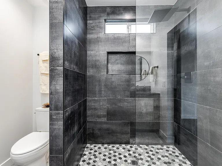 13211 N 19th Pl — Photo 12