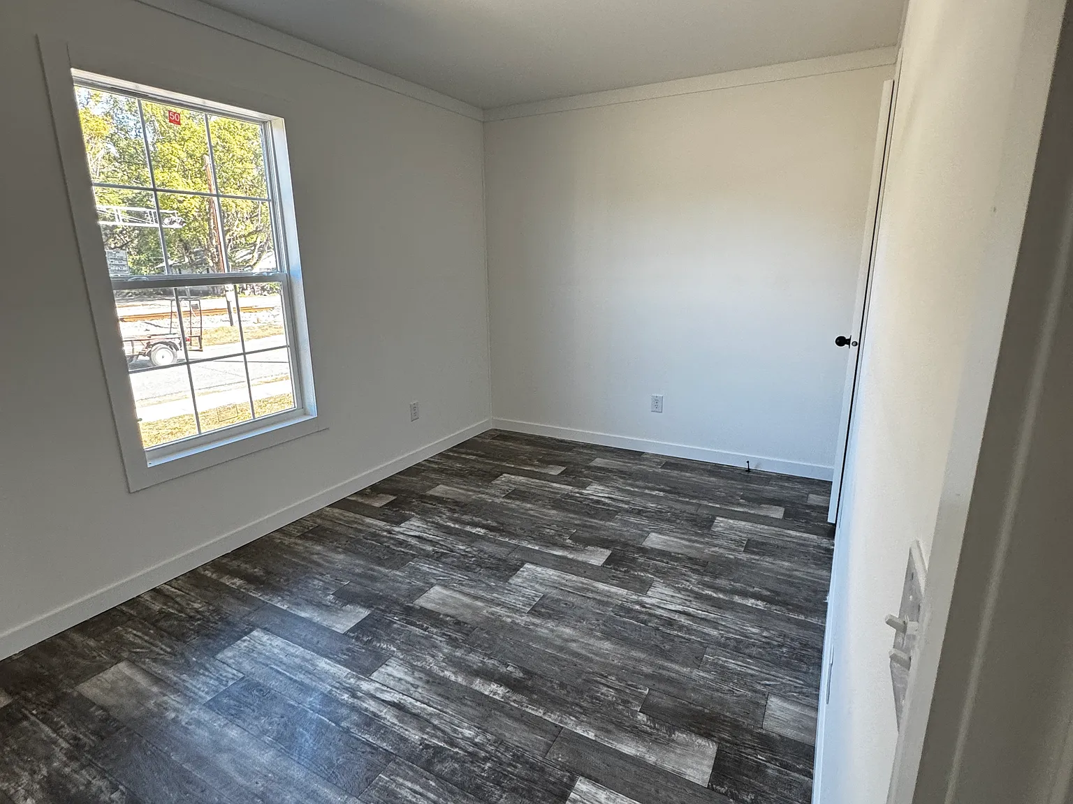 3 bed, 1006 sqft, $1,500 — Photo 2
