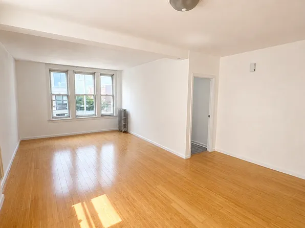 19-11 21st Road image 1 of 8