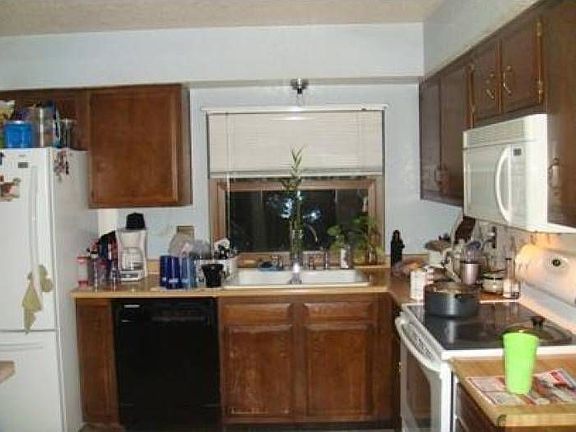 2nd image of 6519 W Mercer Ln