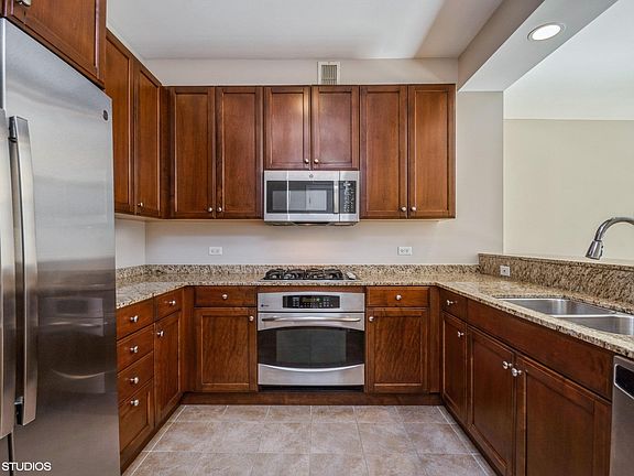 3rd image of 600 N Lake Shore Dr APT 1102