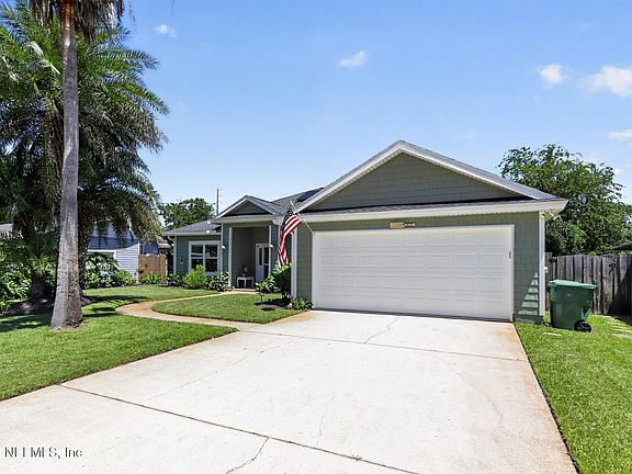 2nd image of 1115 PALM Circle
