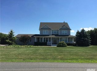 139 Reeves Ave, Riverhead, NY 11901