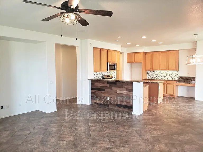 37853 Avon St — Photo 2