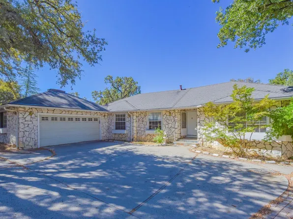 20698 Krzywicki Ct, Soulsbyville, CA 95372