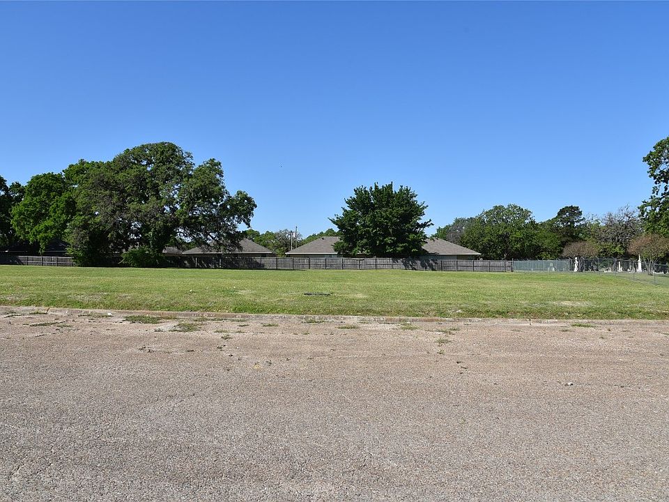 1st image of 0 N 14th St