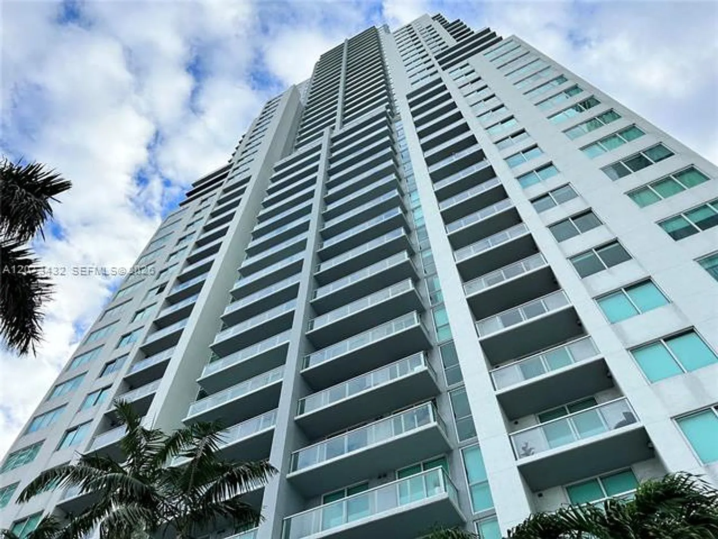 253 NE 2nd St cu-4607, Miami, FL 33132 — Photo 3