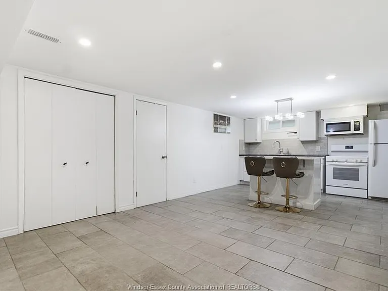 1784 Partington Ave #LOWER — Photo 5