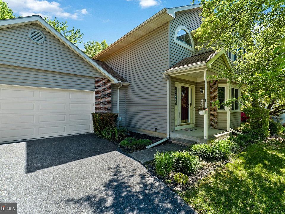 1st image of 126 Mountain View Dr