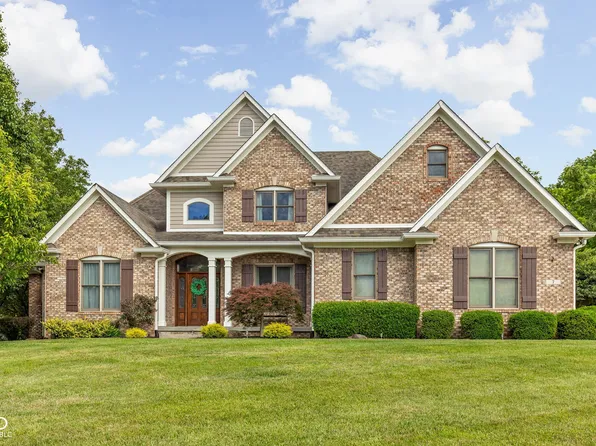 7 Woodsedge Ct, Pittsboro, IN 46167