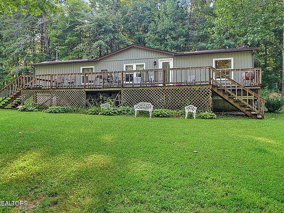 3rd image of 2272 Midway Rd