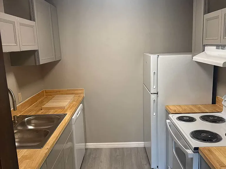 455 Stara Cir #C — Photo 15