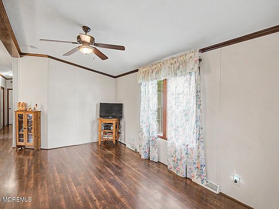 5th image of 503 5th Street