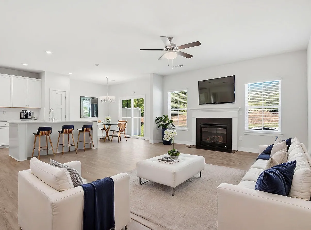 3 bed, 2.5 bath, 1853 sqft, $2,350 — Photo 1