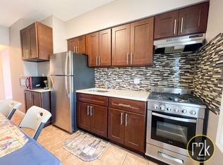 25-73 45th St #3L, Astoria, NY 11103