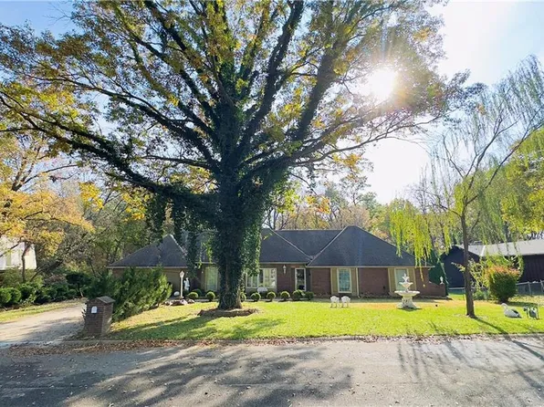 6841 Garfield Dr, Kansas City, KS 66102