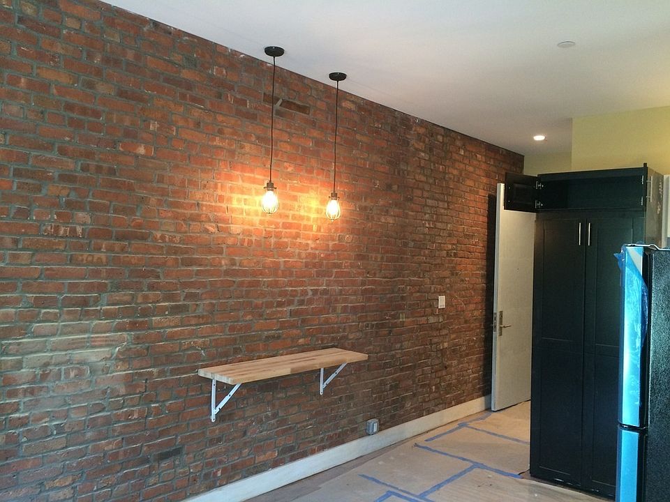 1st image of 132 New York Ave APT 3