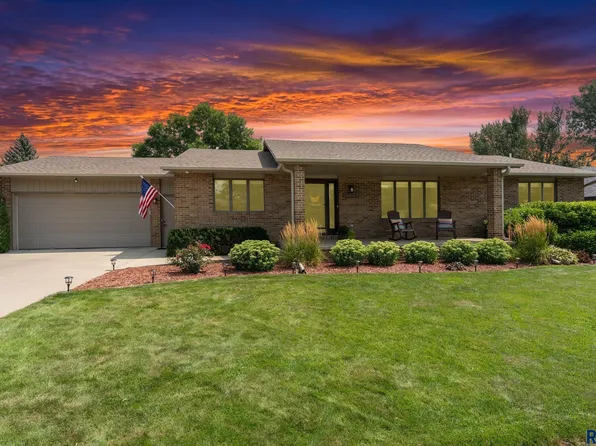 4608 S Tomar Rd, Sioux Falls, SD 57105