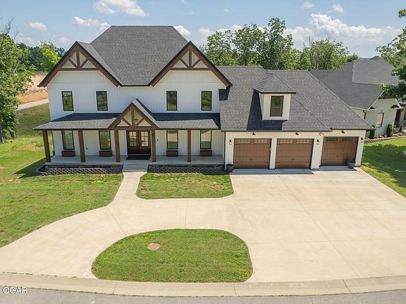 3rd image of 209 Timber Trail Dr