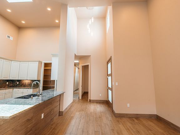Entry way
