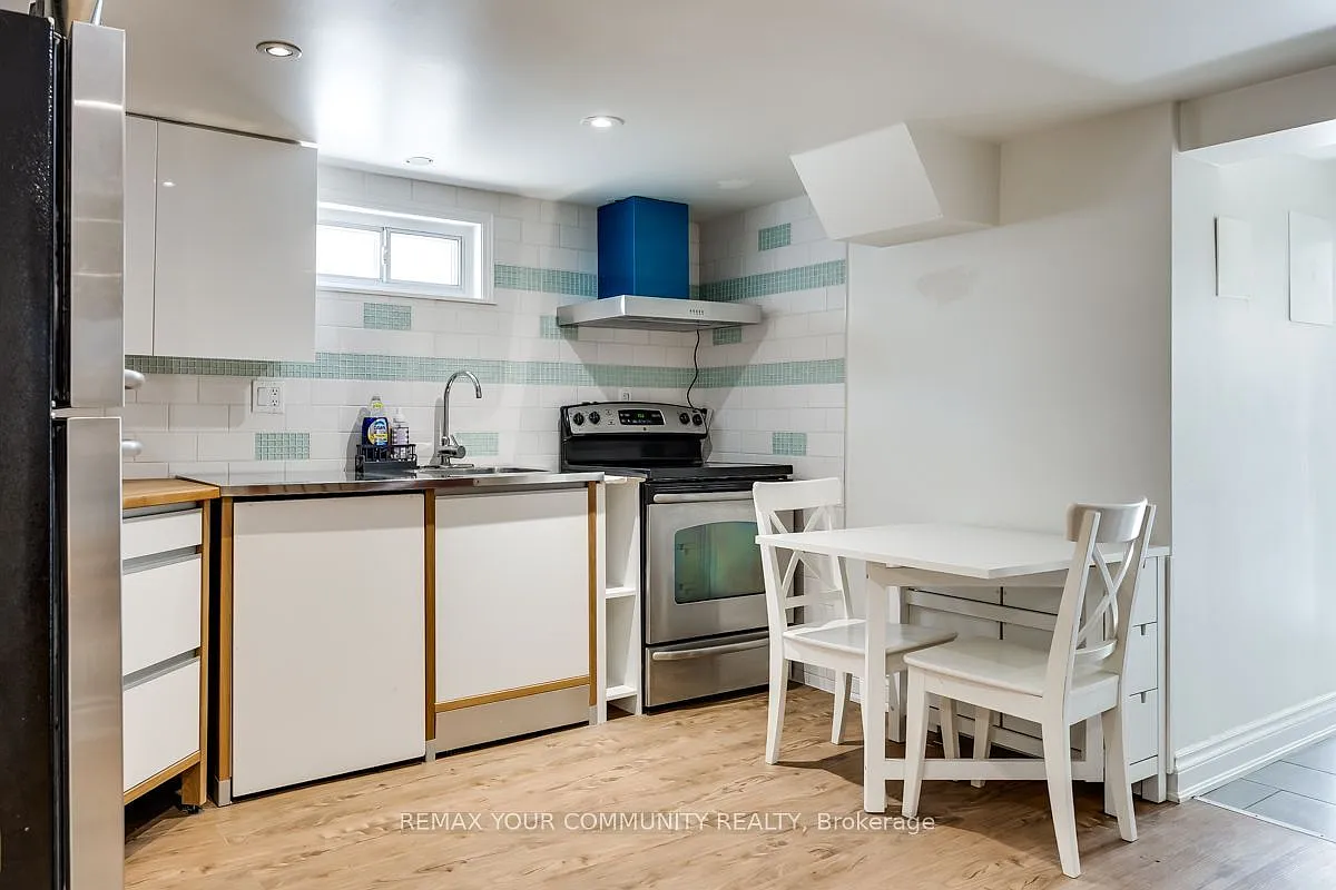 2 bed, $1,900 — Photo 2