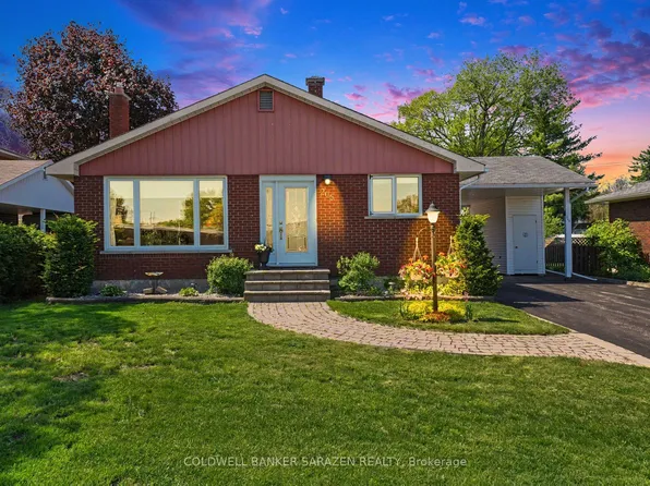 205 Airth Blvd W, Renfrew, ON K7V 2J7