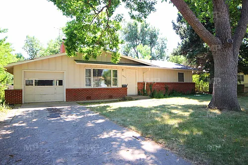 1024 Glenmoor Dr Photo 1