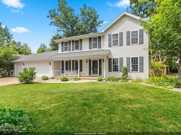 547 Clay St, Wrightstown, WI 54180