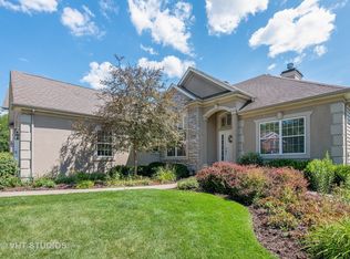 722 Wedgewood Dr, Crystal Lake, IL 60014