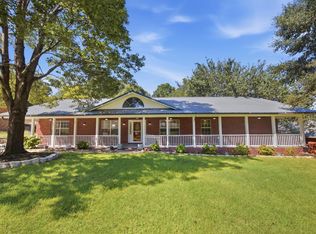 111 Arapaho Trl, Crestview, FL 32536