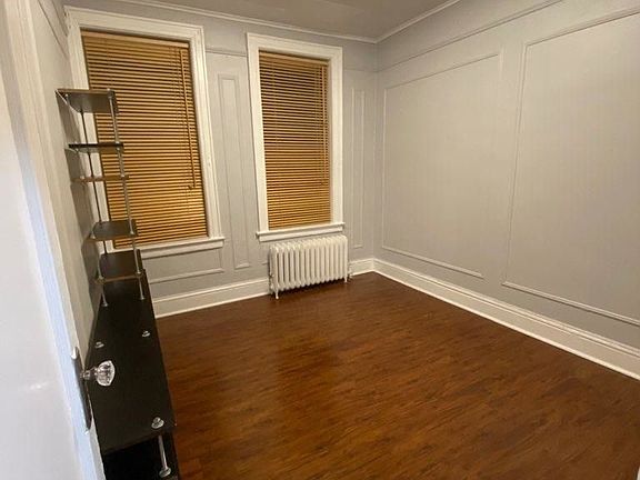 4th image of 31-29 33rd St #3B