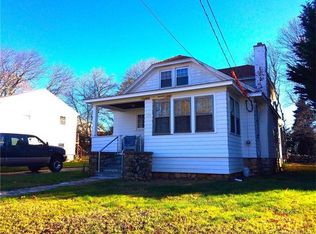 170 Ocean View Ave, Groton, CT 06355