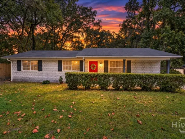 3004 Young Avenue, Savannah, GA 31404