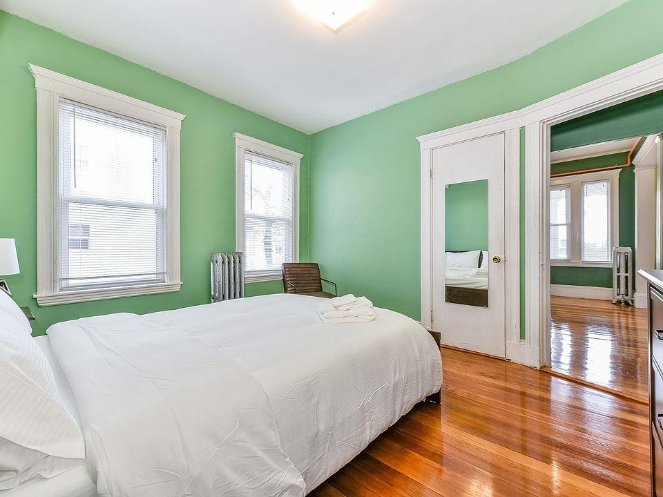 1st image of 15 Priscilla Rd #1