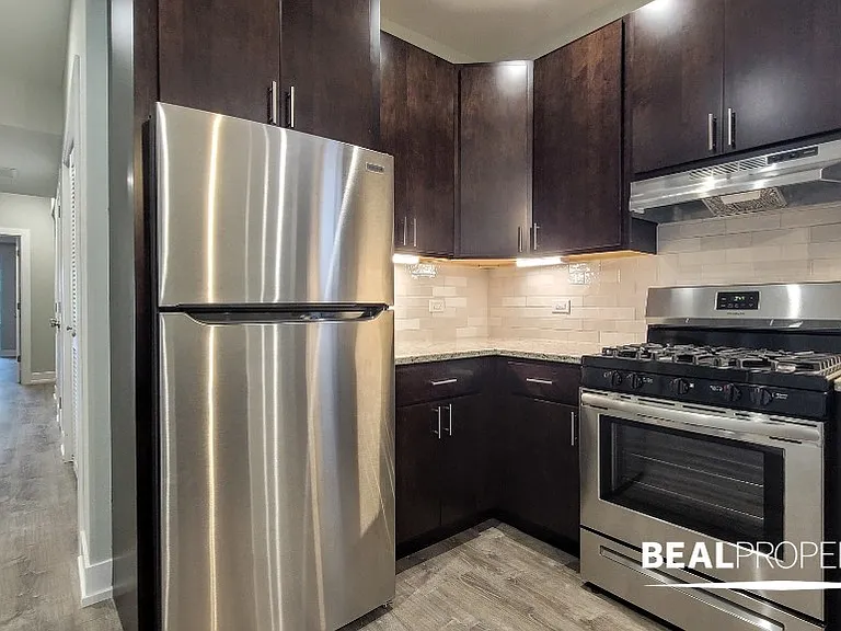 1002 Crain St #2 — Photo 10