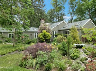 99 Woodland Rd, Mahopac, NY 10541