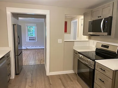 9100 Main St #4 — Photo 10