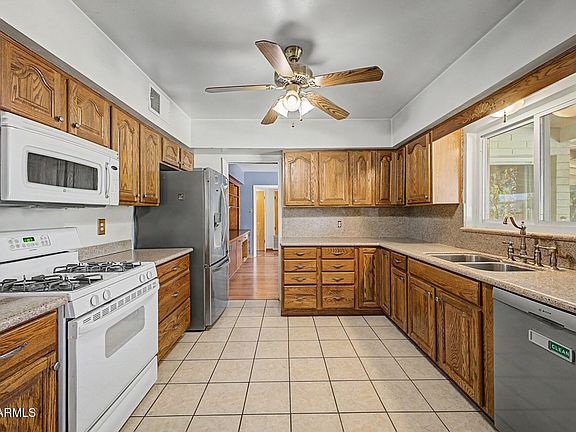 5th image of 5125 E OSBORN Road
