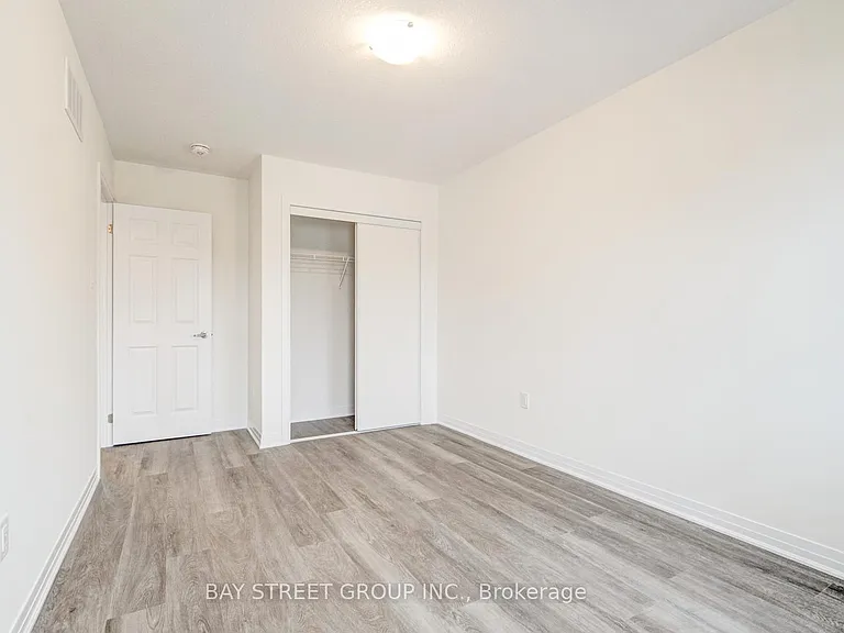 149 Wilmot Rd N — Photo 26