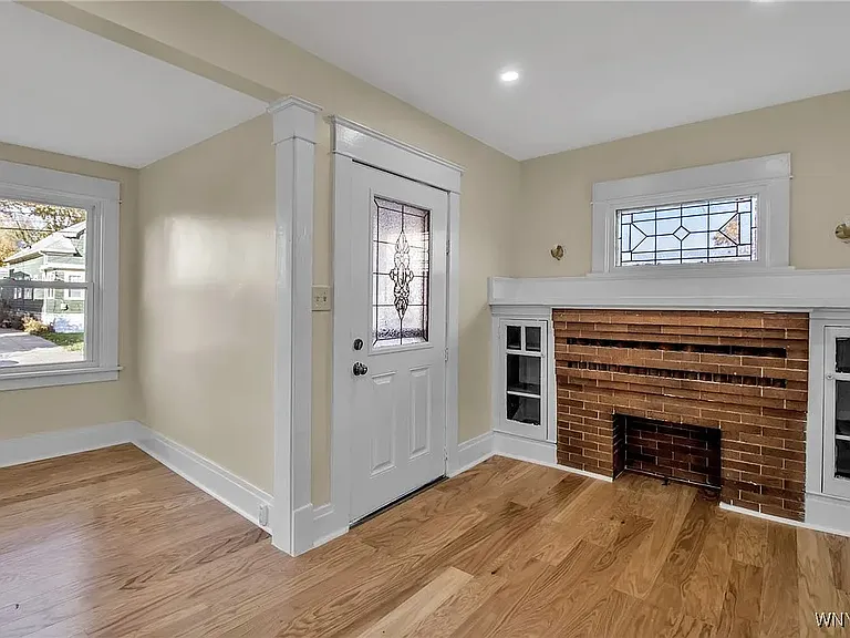 Main Entrance door, Foyer & Fire Place