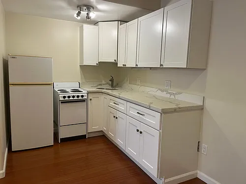 5935 Mildred St #2 Photo 1