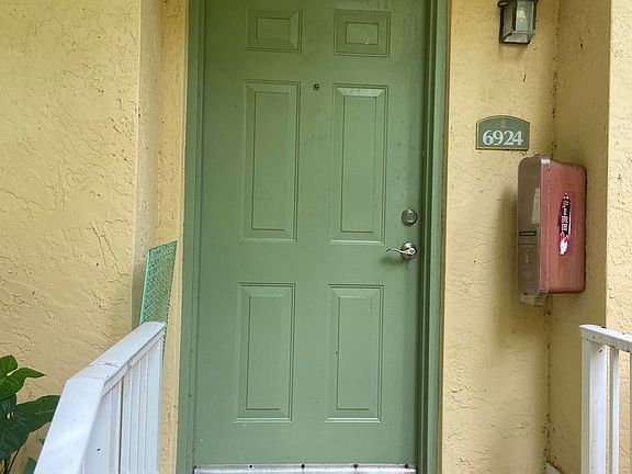 4th image of 6924 W Sample Road #6924