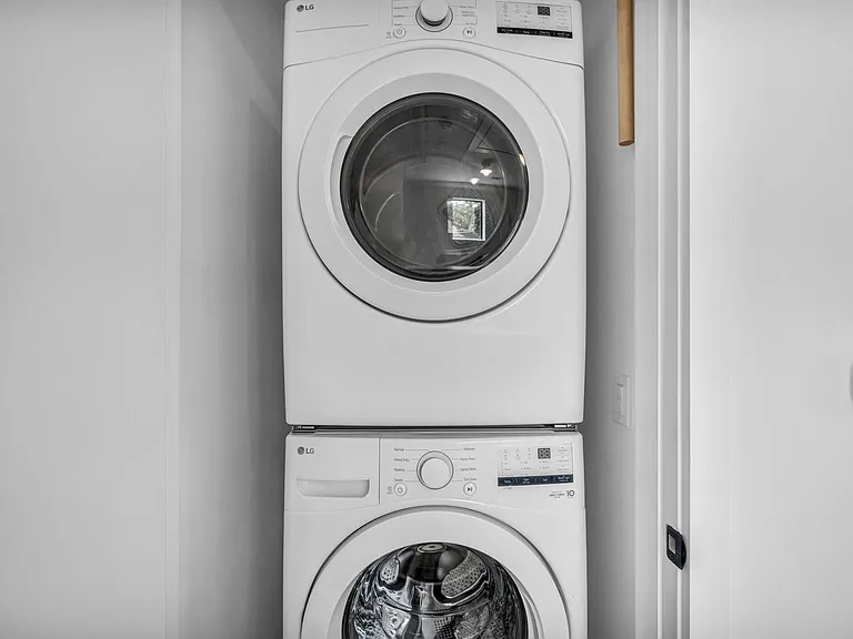 2403 Wilson St — Photo 4